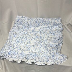 Anthropologie Mable Floral crisp Blue and White back zip up ruffle bottom Skirt